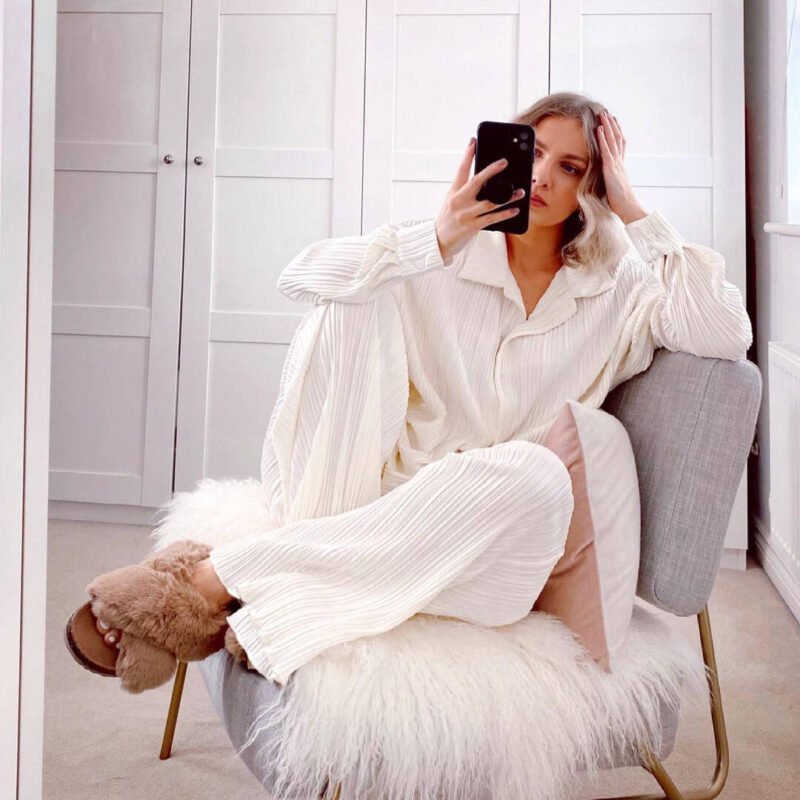 Lapel Pleated Shirt Pants Set - Image 3